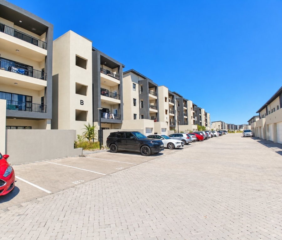 To Let 3 Bedroom Property for Rent in Sandown Western Cape